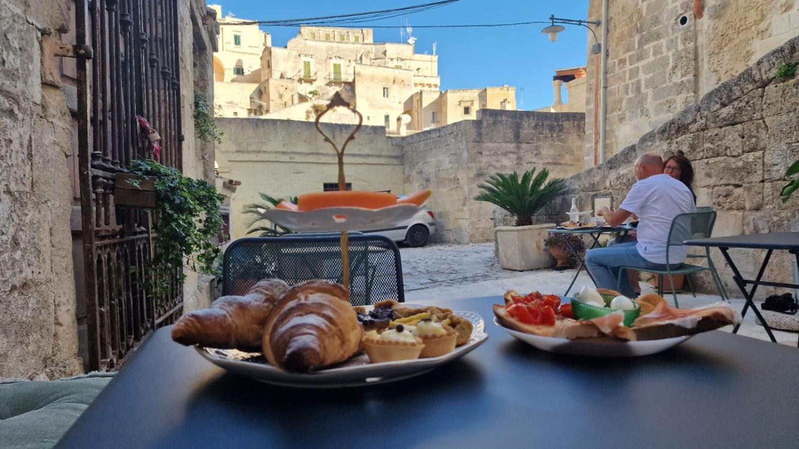 Endea Suite Rooms & Lounge Spa Matera Exterior photo