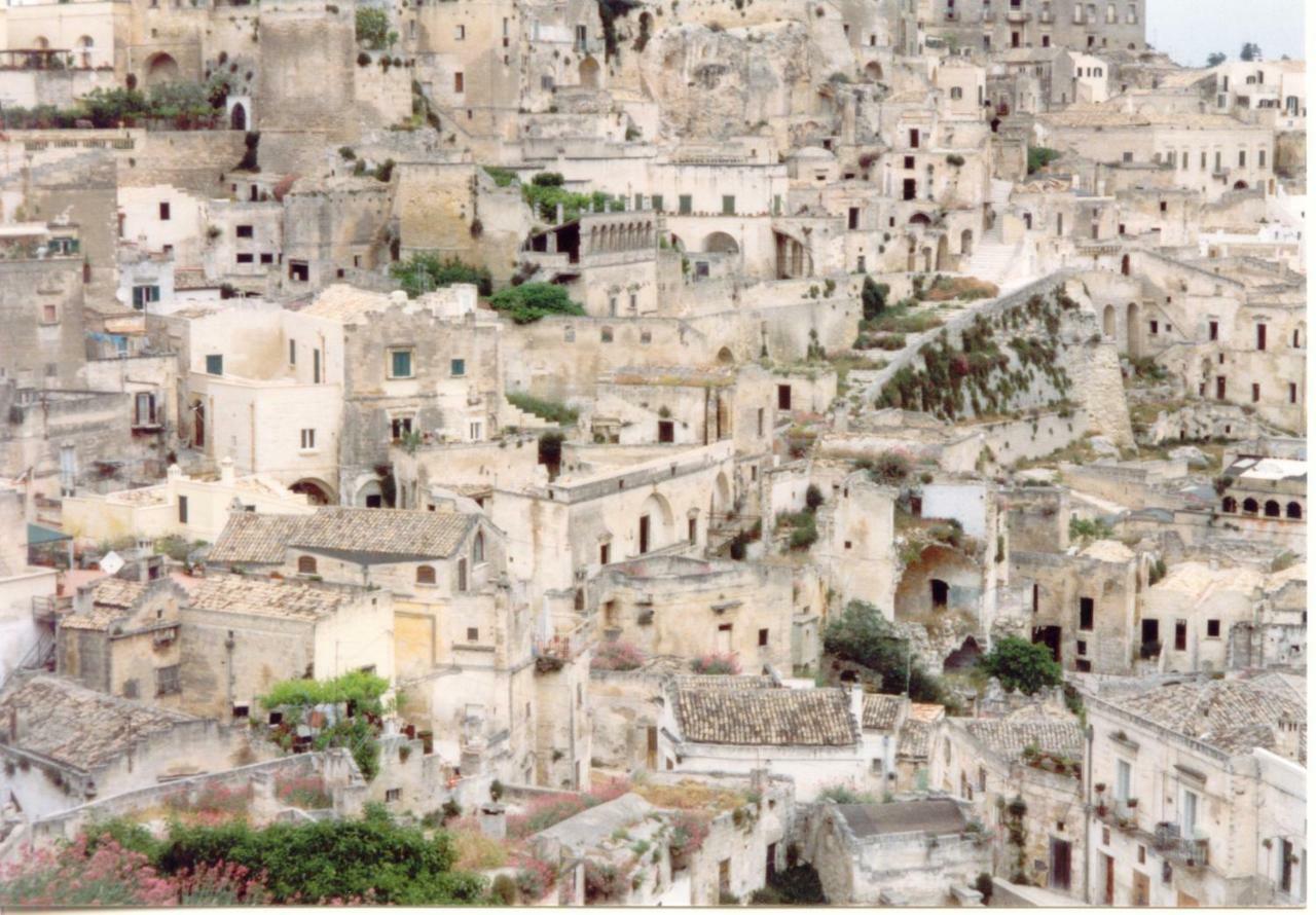 Endea Suite Rooms & Lounge Spa Matera Exterior photo